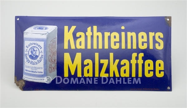 Reklameschild &quot;Kathreiners Malzkaffee&quot; (Stiftung Domäne Dahlem - Landgut und Museum CC BY-NC-SA)
