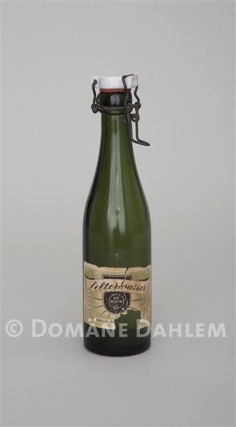 Flasche für &quot;Selterwasser P. Klein&quot; (Stiftung Domäne Dahlem - Landgut und Museum CC BY-NC-SA)