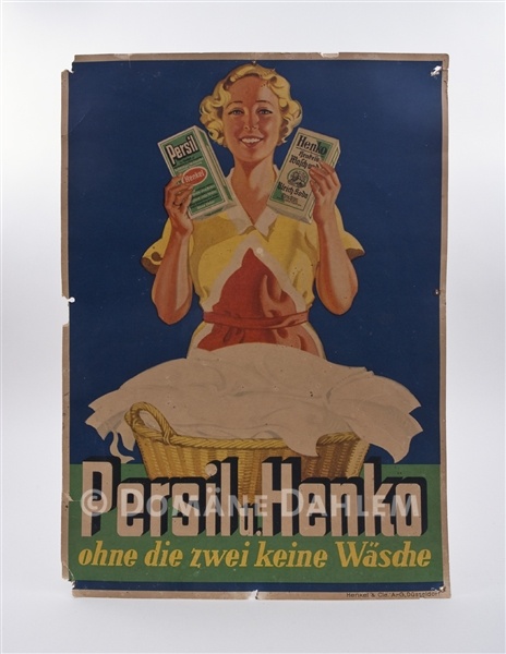 Reklameschild &quot;Persil und Henko - ohne die zwei keine Wäsche&quot; (Stiftung Domäne Dahlem - Landgut und Museum CC BY-NC-SA)