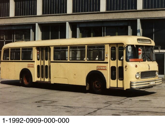Omnibus Nr. 554 Typ BÜ E 2 U 59/60 (Stiftung Deutsches Technikmuseum Berlin CC0)