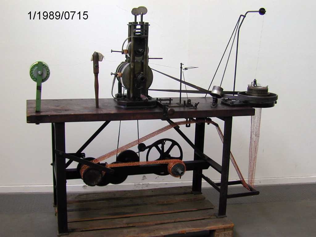 Topfkratzermaschine, Leonische Industrie (Stiftung Deutsches Technikmuseum Berlin CC0)