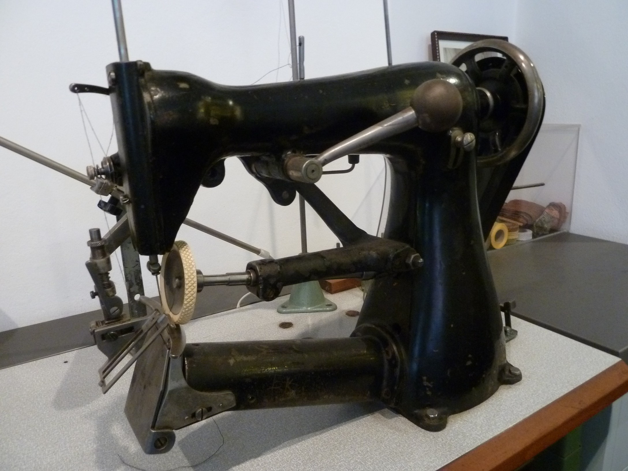 Nähmaschine aus der Hutproduktion (Stiftung Deutsches Technikmuseum Berlin CC0)