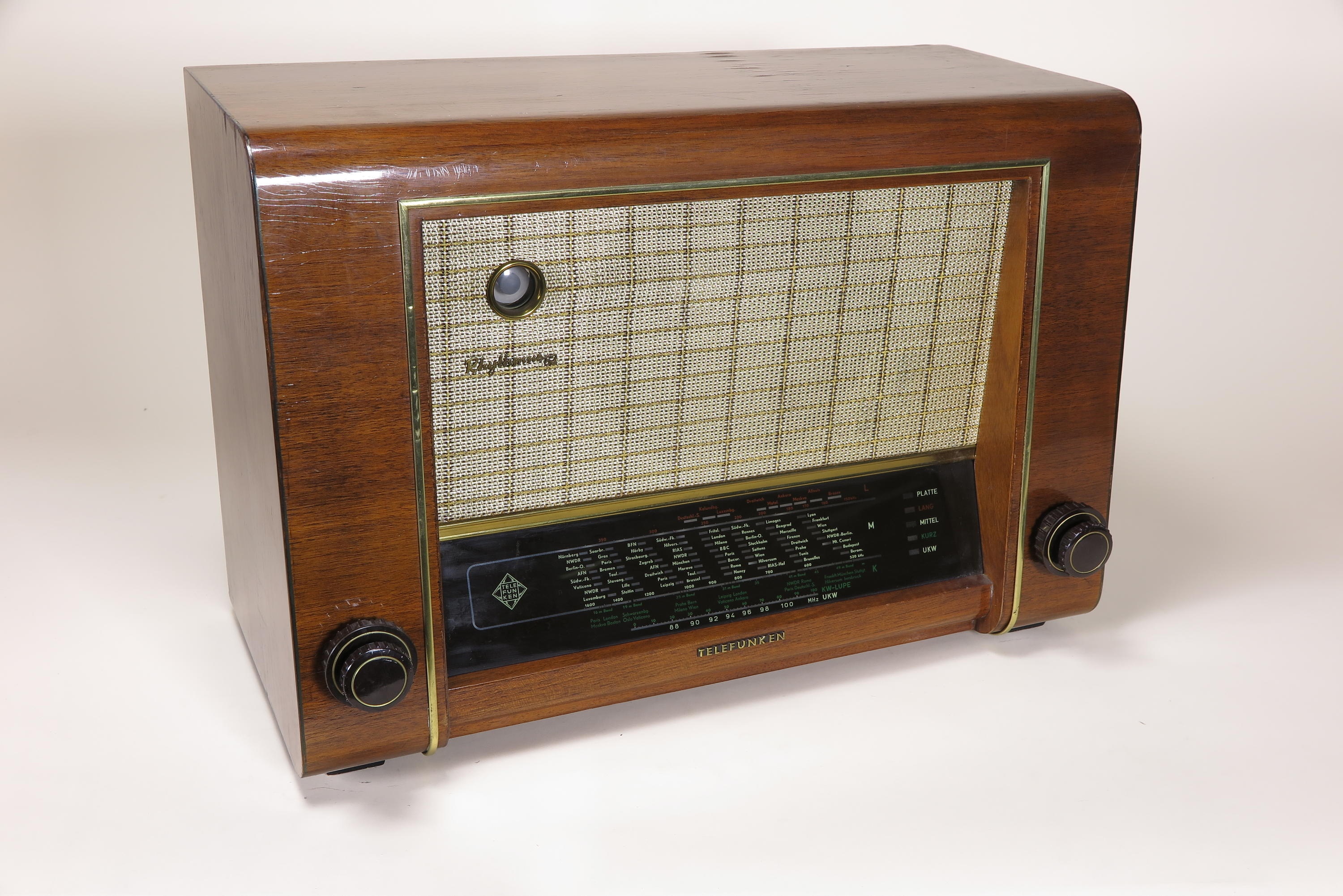 Radio Telefunken Wechselstrom-Super Rhythmus 52 (Deutsches Technikmuseum CC BY)