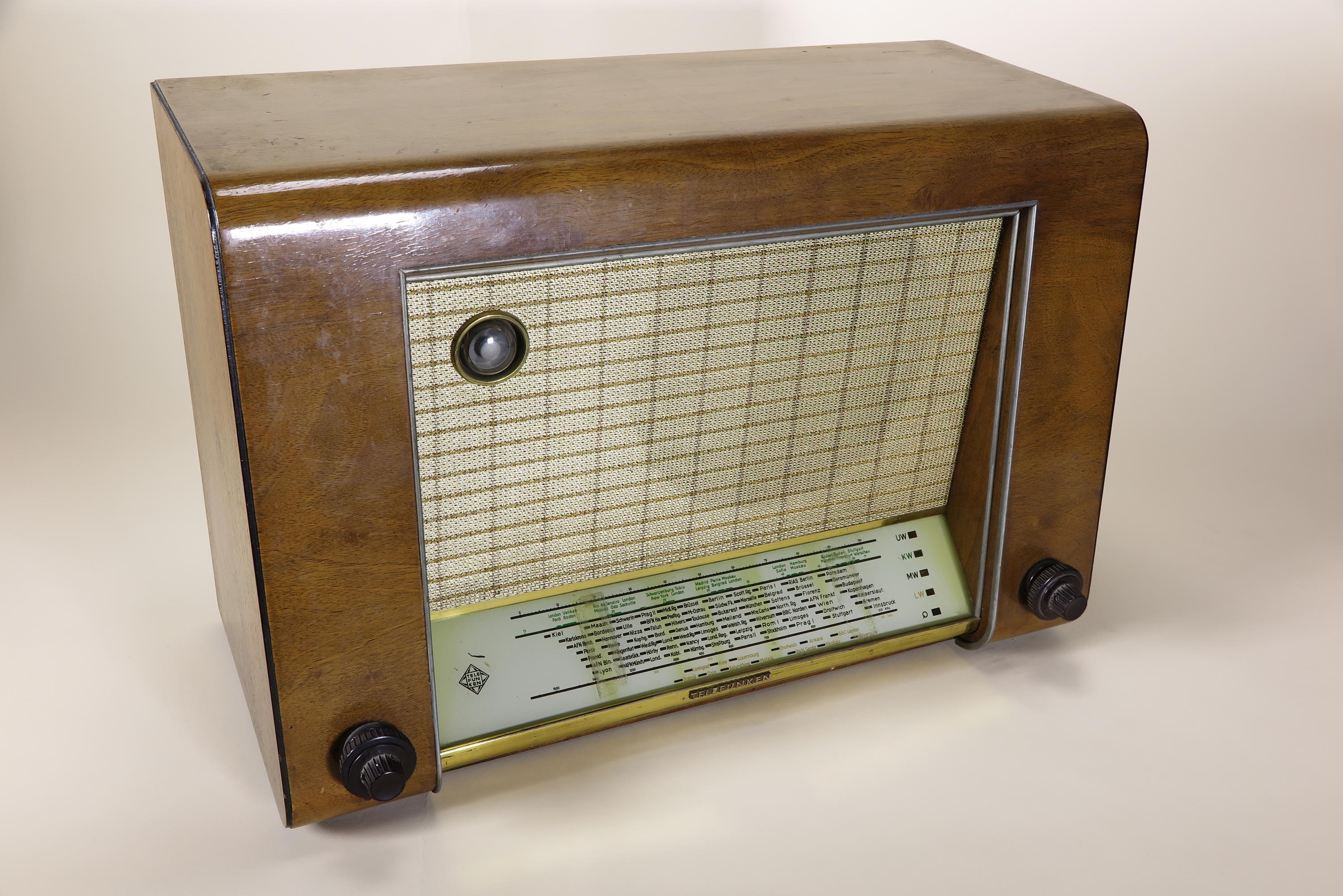 Radio Telefunken Opus 49 (Deutsches Technikmuseum CC BY)