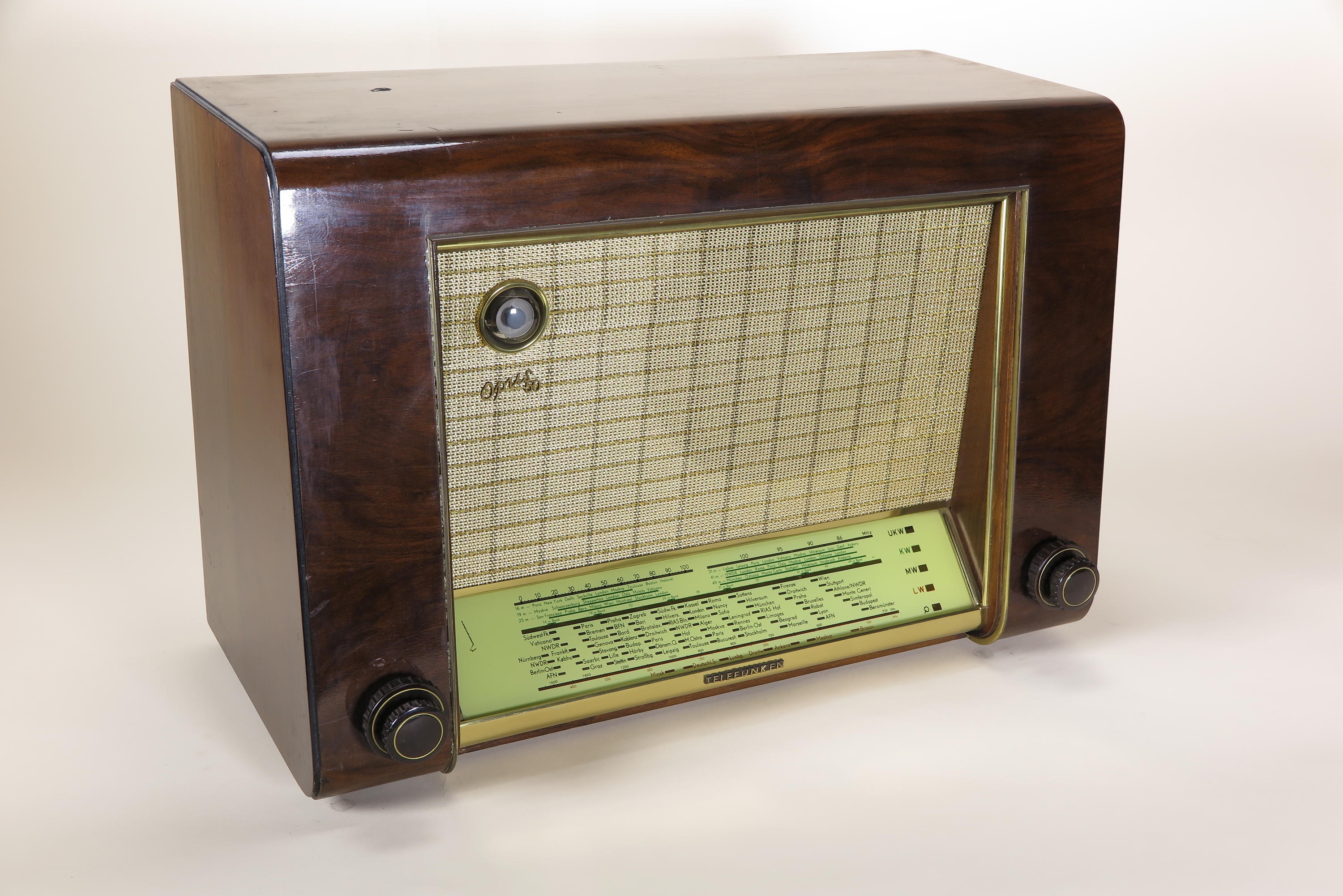 Radio Telefunken Allstrom-Super Opus 50 GW-U (Deutsches Technikmuseum CC BY)