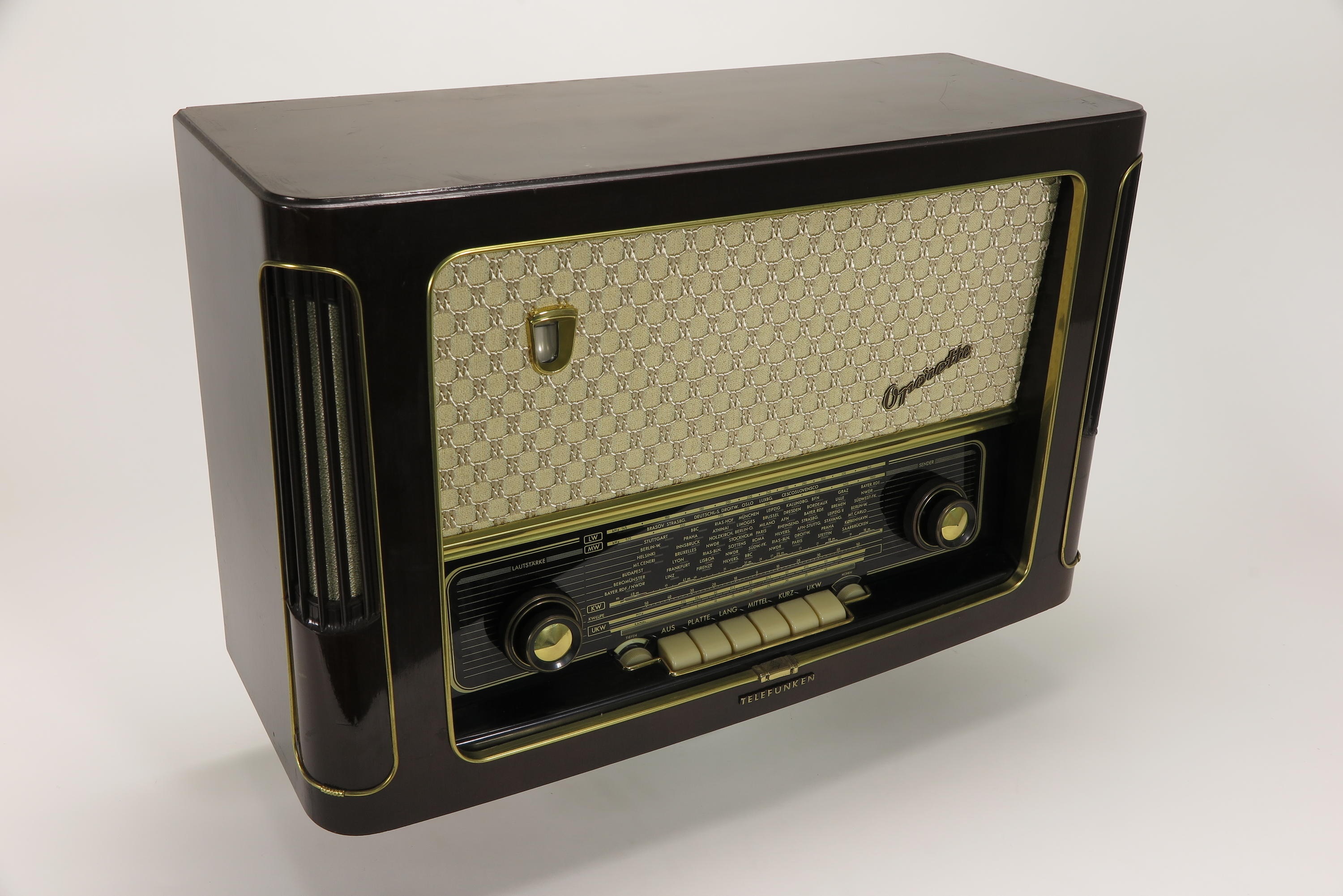 Radio Telefunken Operette 6 (Deutsches Technikmuseum CC BY)