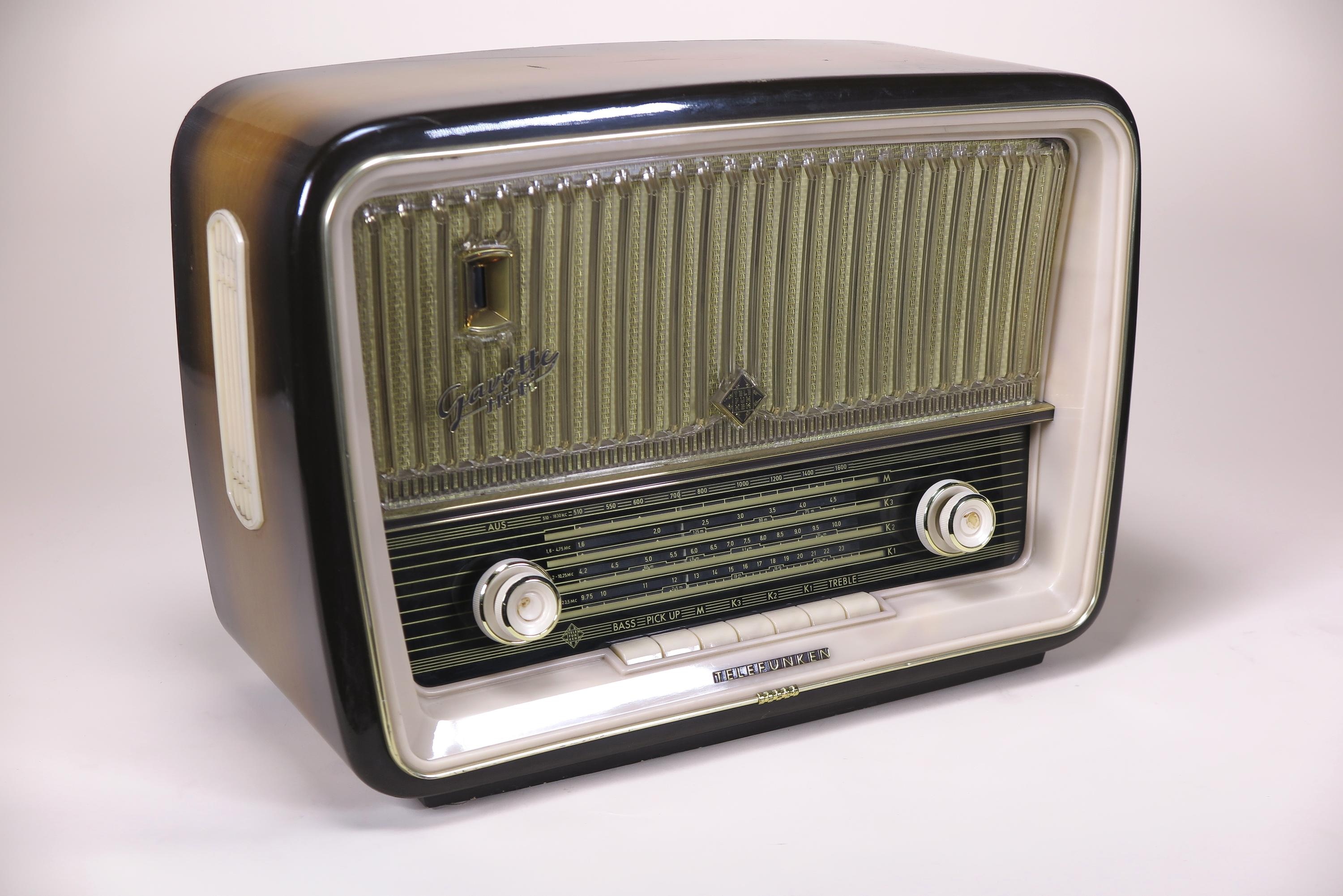 Radio Telefunken Gavotte Hi-Fi 7063B (Deutsches Technikmuseum CC BY)