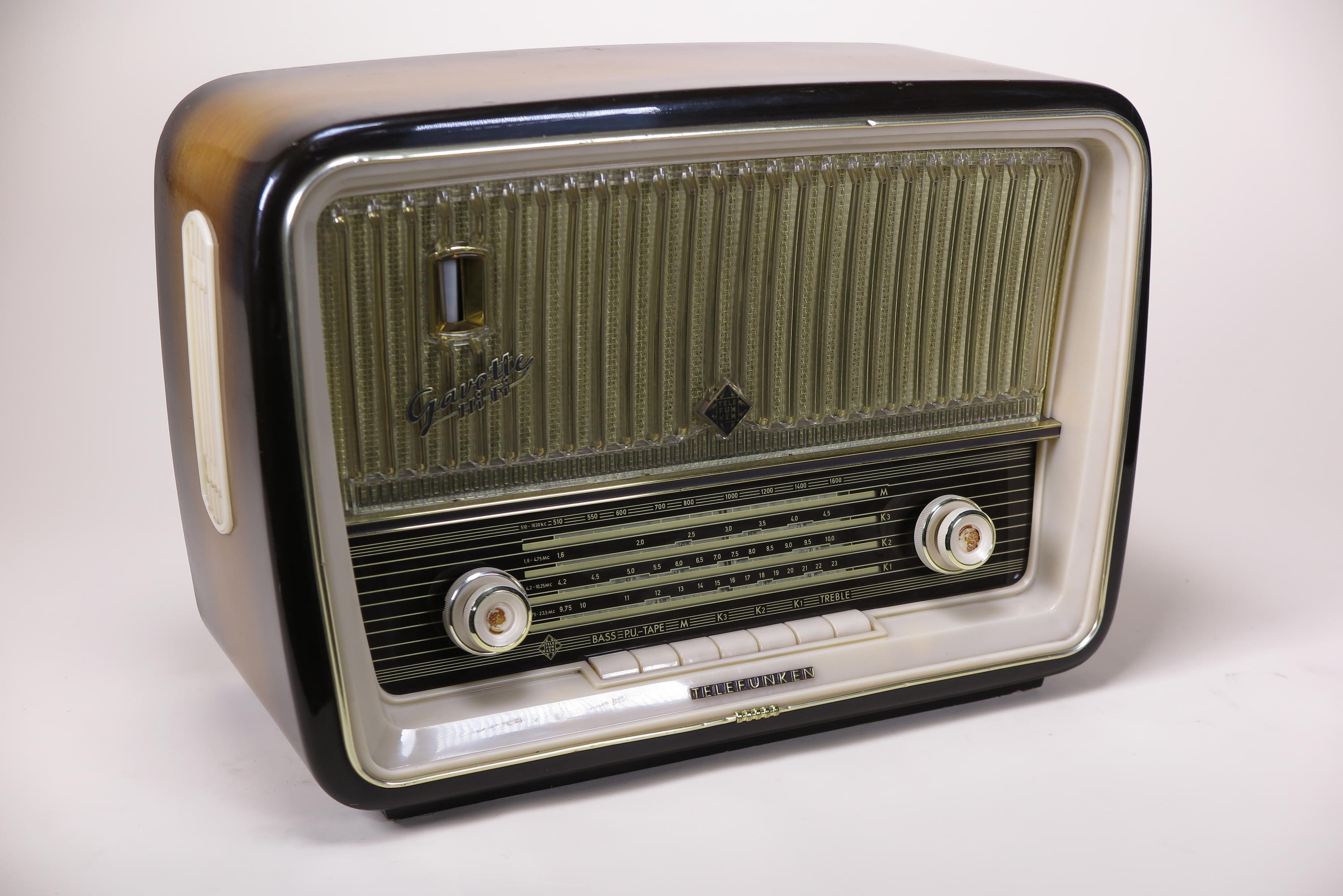 Radio Telefunken Gavotte Hi-Fi 7063 W (Deutsches Technikmuseum CC BY)