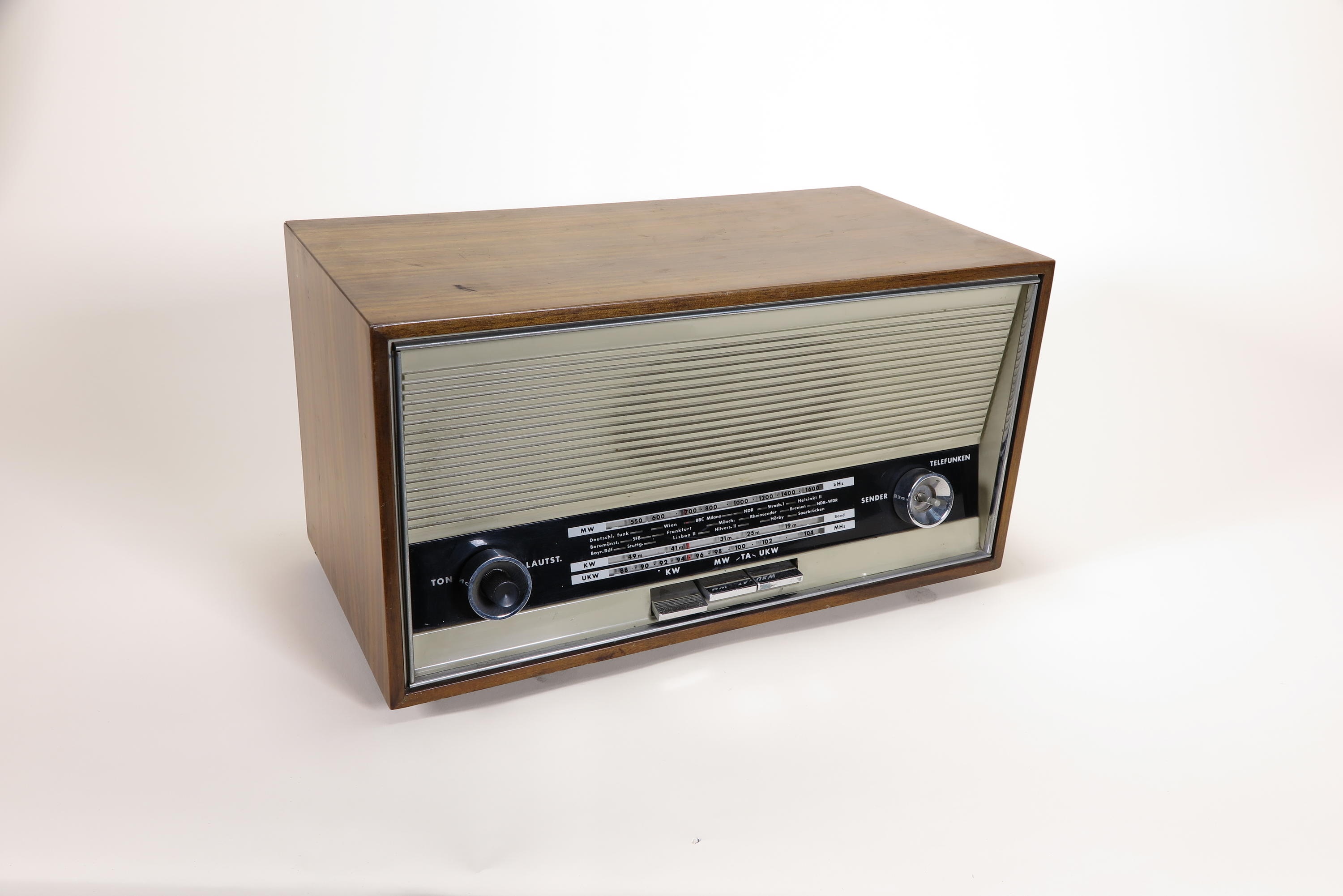 Radio Telefunken Jubilate 1651Ke (Deutsches Technikmuseum CC BY)