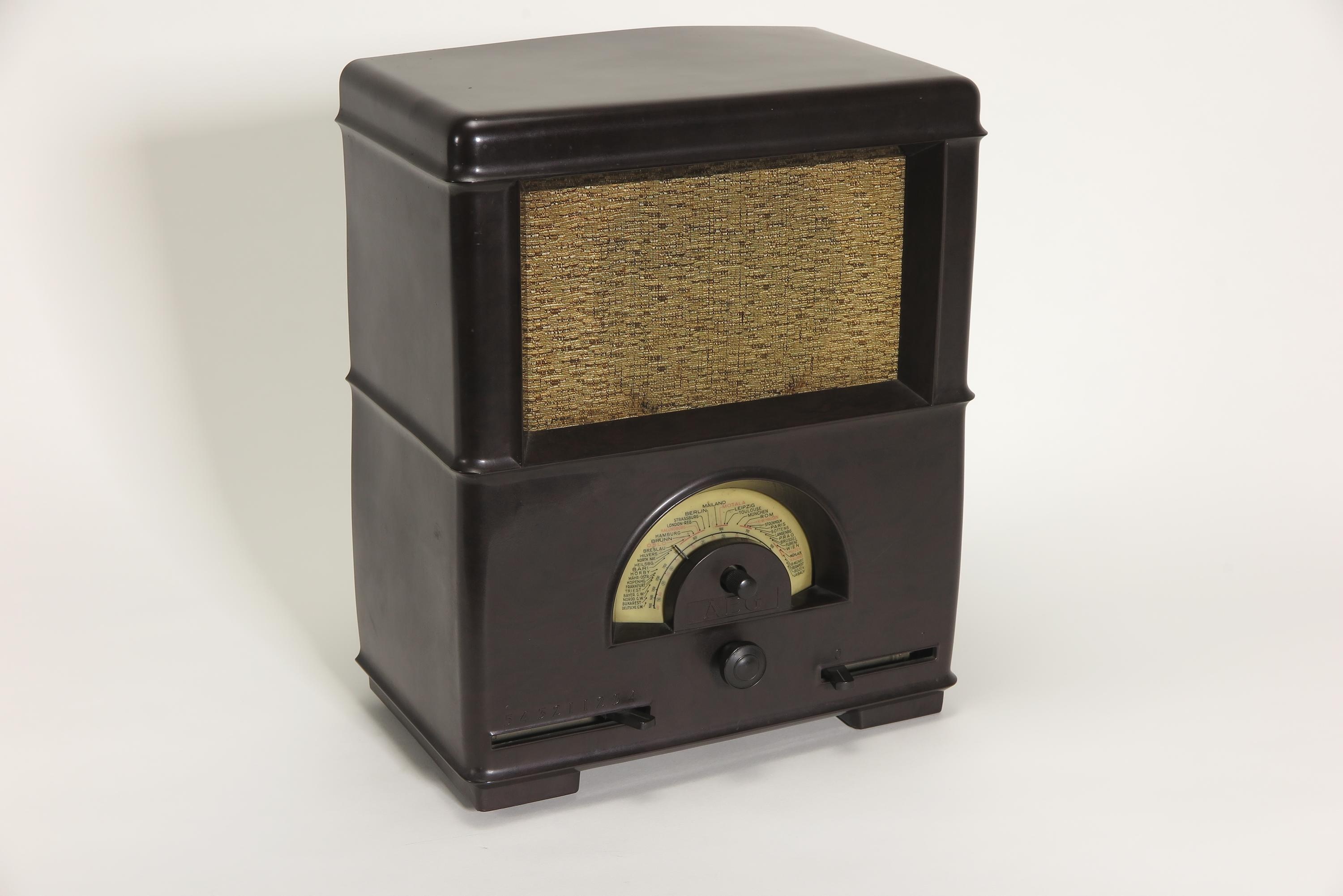 Radio AEG "Geadux" 112 WLK (Deutsches Technikmuseum CC BY)