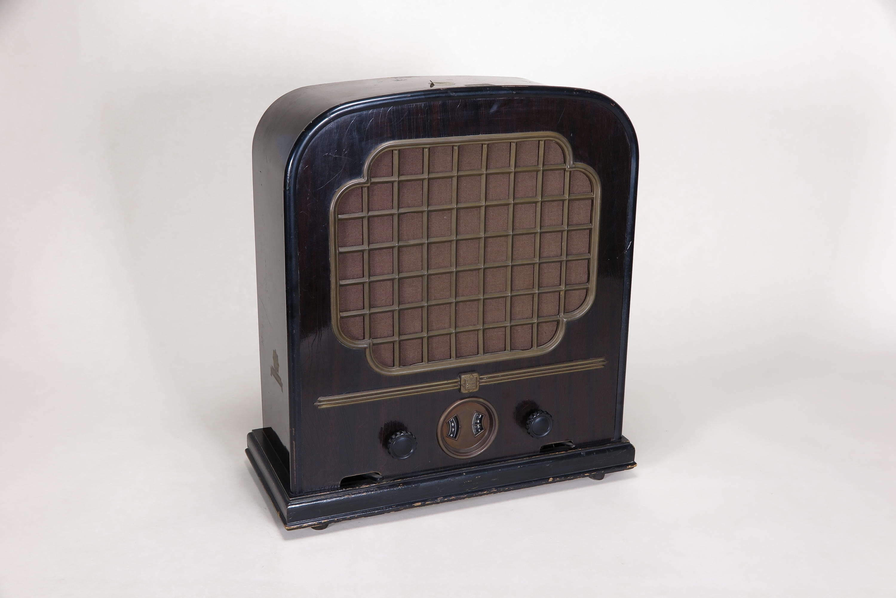 Radio Telefunken 33 WL (Deutsches Technikmuseum CC BY)