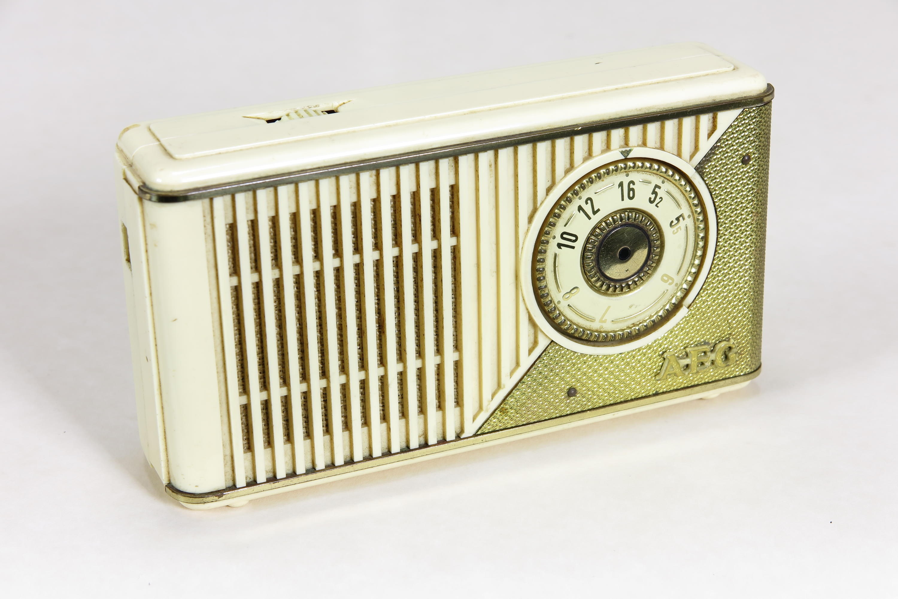 Radio AEG Carina 61 (Deutsches Technikmuseum CC BY)