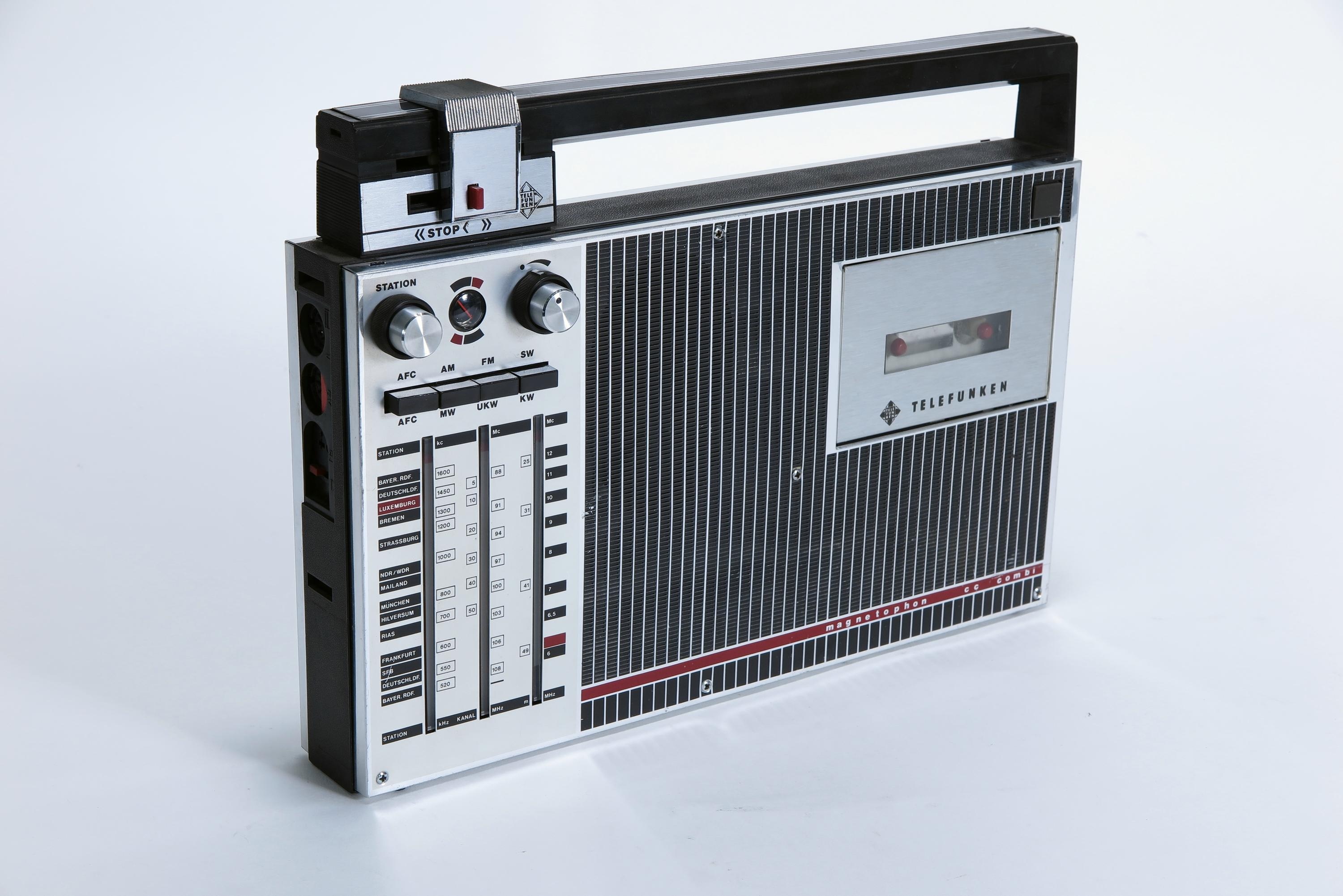 Radiorekorder Telefunken Magnetophon cc combi (Deutsches Technikmuseum CC BY)