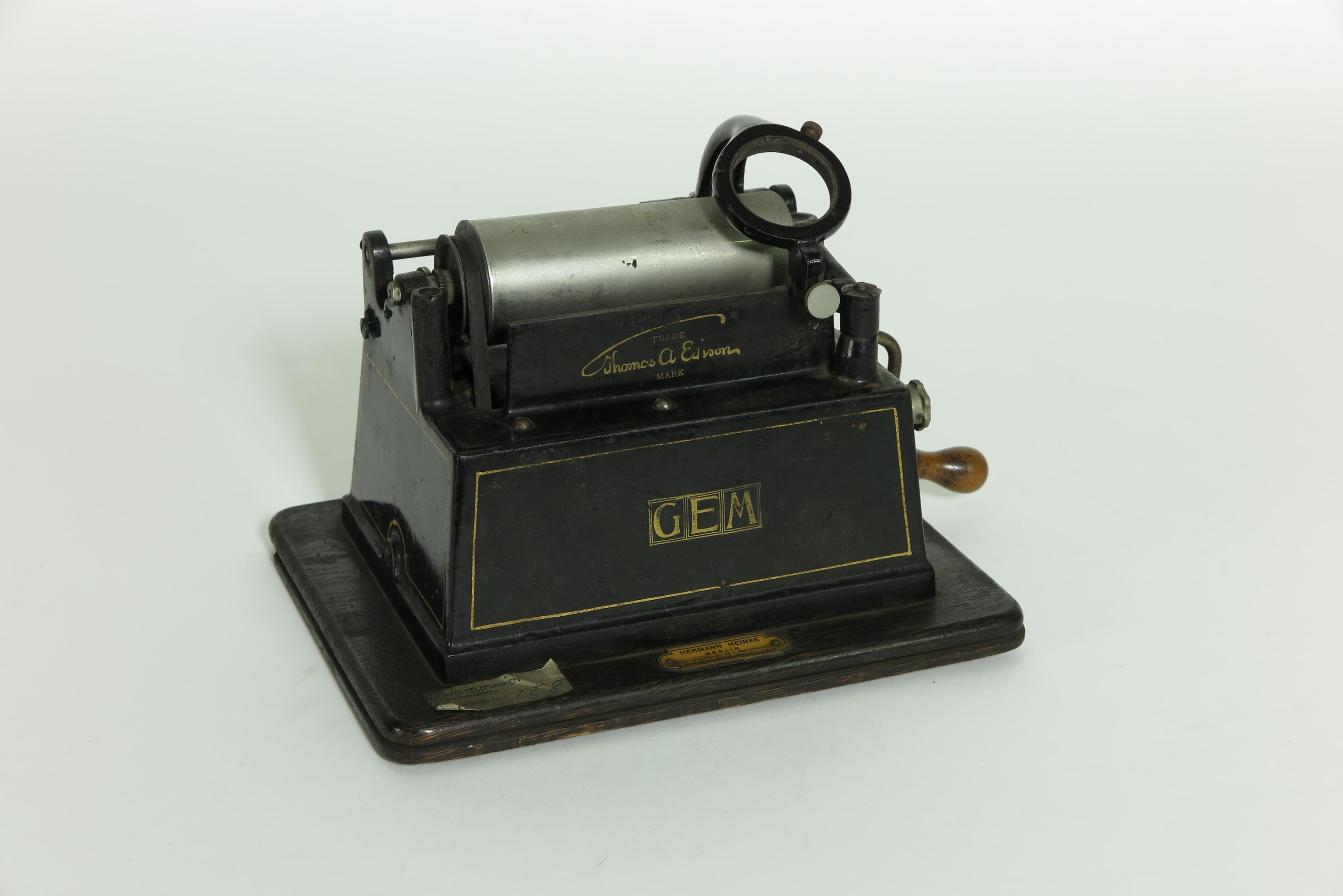 Walzen-Phonograph Edison GEM B (Deutsches Technikmuseum CC BY)