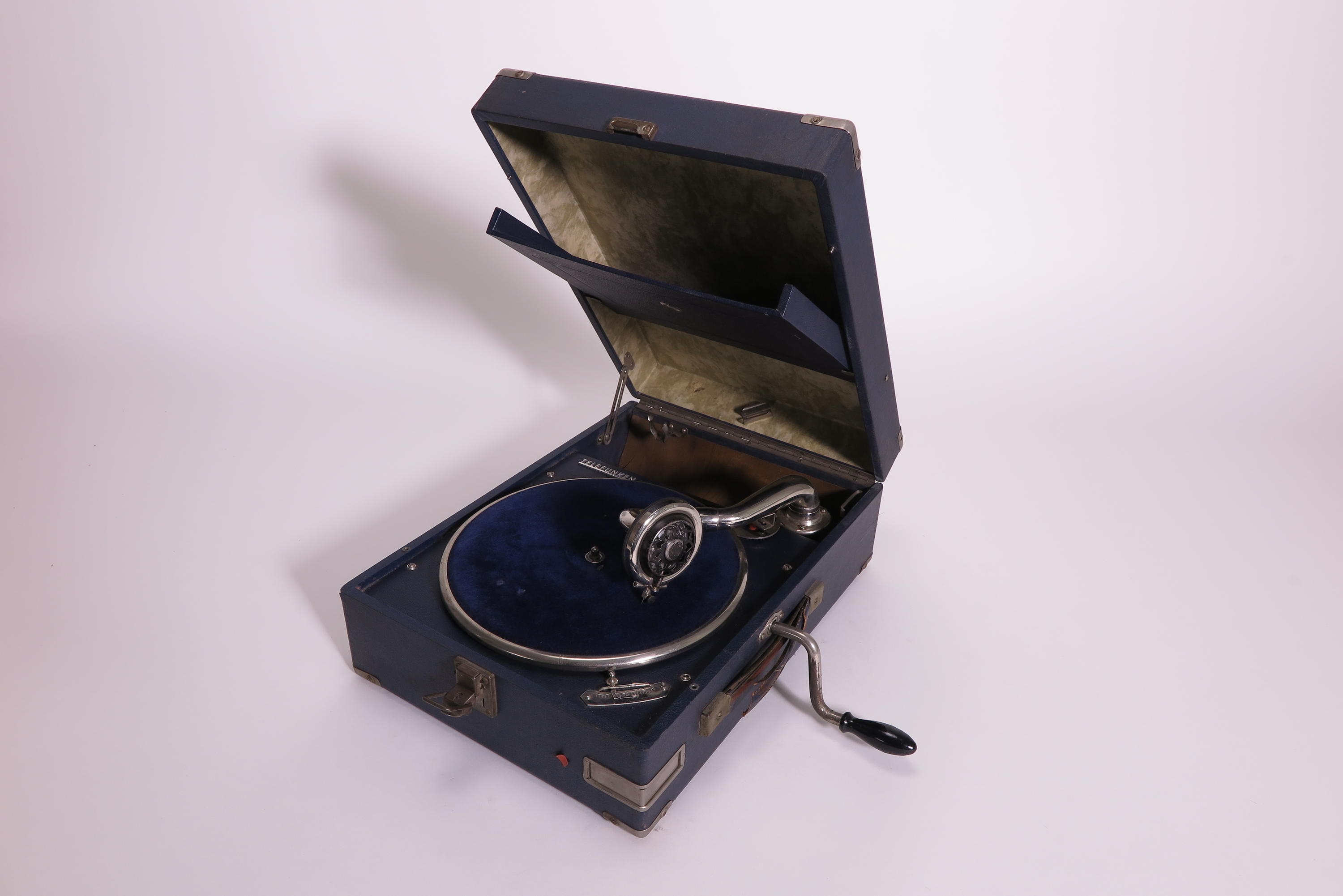 Koffergrammophon Telefunken Luxus (Deutsches Technikmuseum CC BY)
