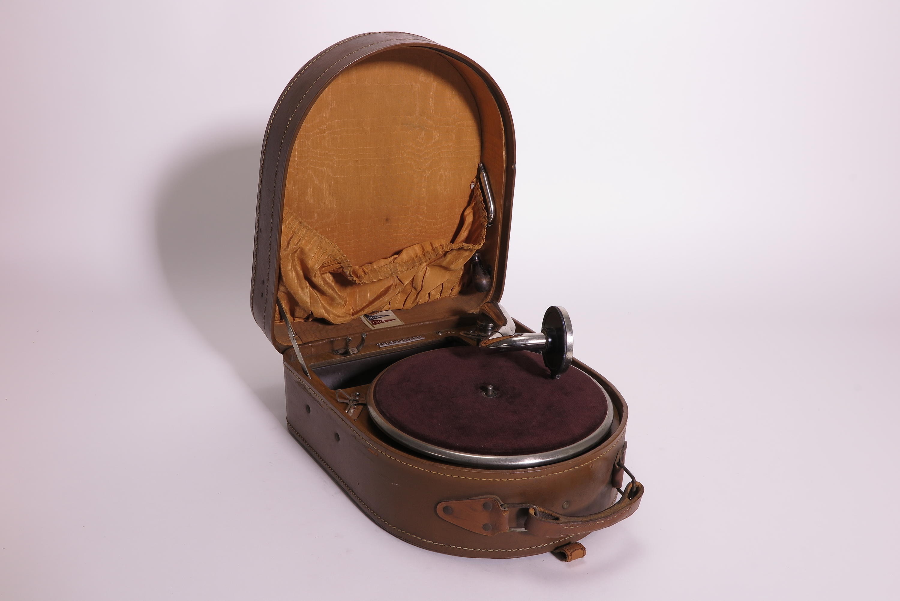 Koffergrammophon Telefunken Lido (Deutsches Technikmuseum CC BY)
