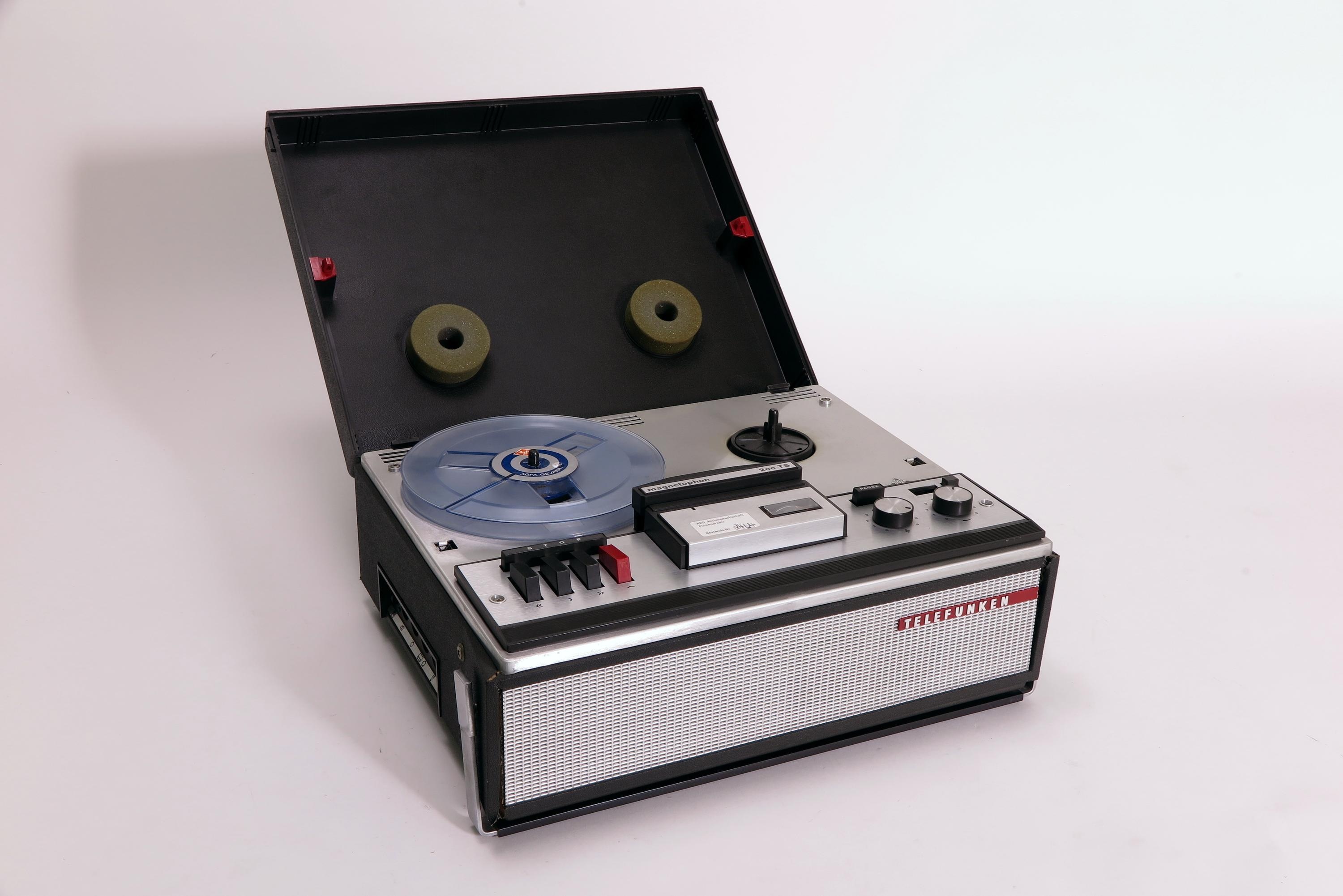 Tonbandgerät Telefunken Magnetophon 200TS (Deutsches Technikmuseum CC BY)