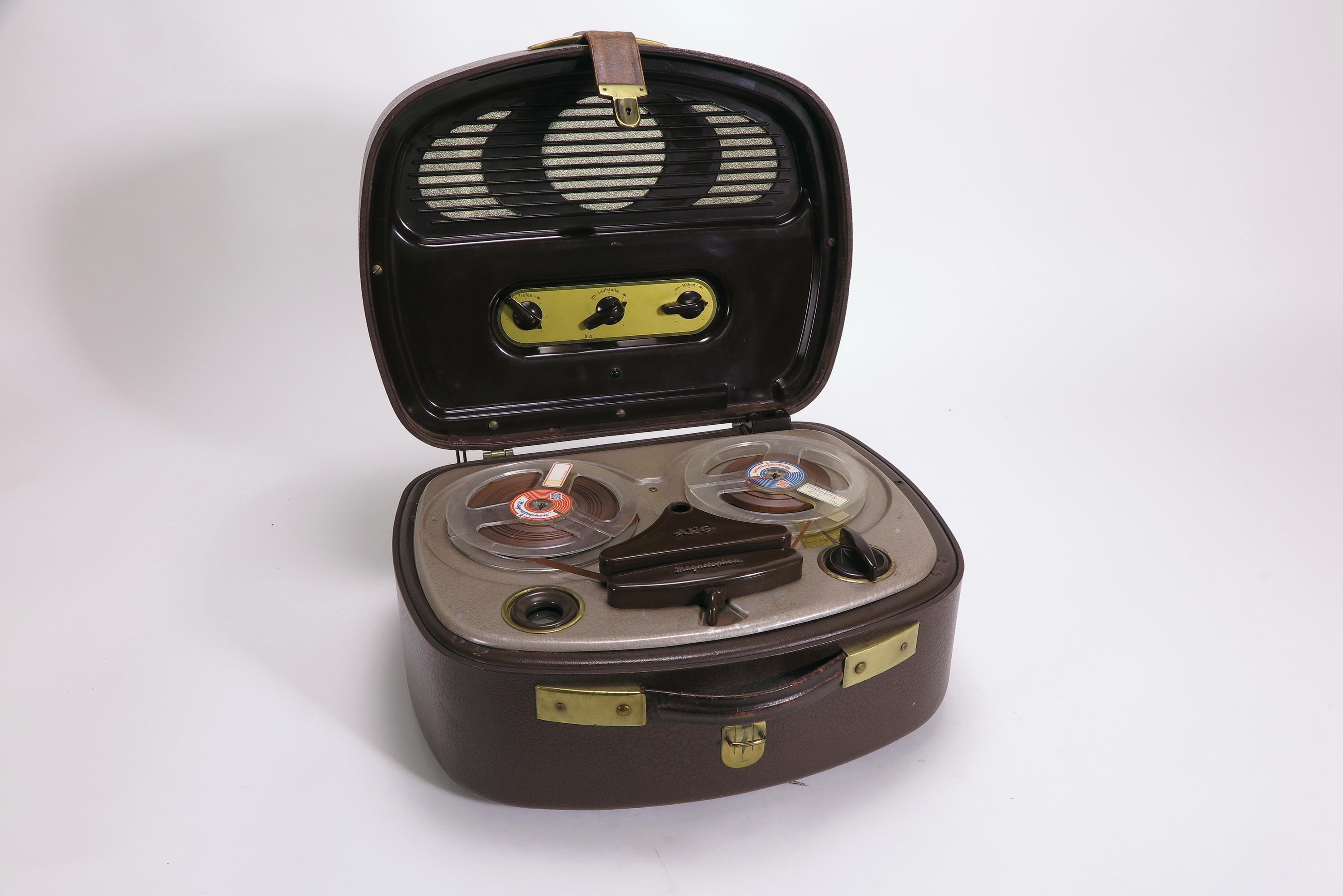 Tonbandgerät AEG Magnetophon KL15D (Deutsches Technikmuseum CC BY)