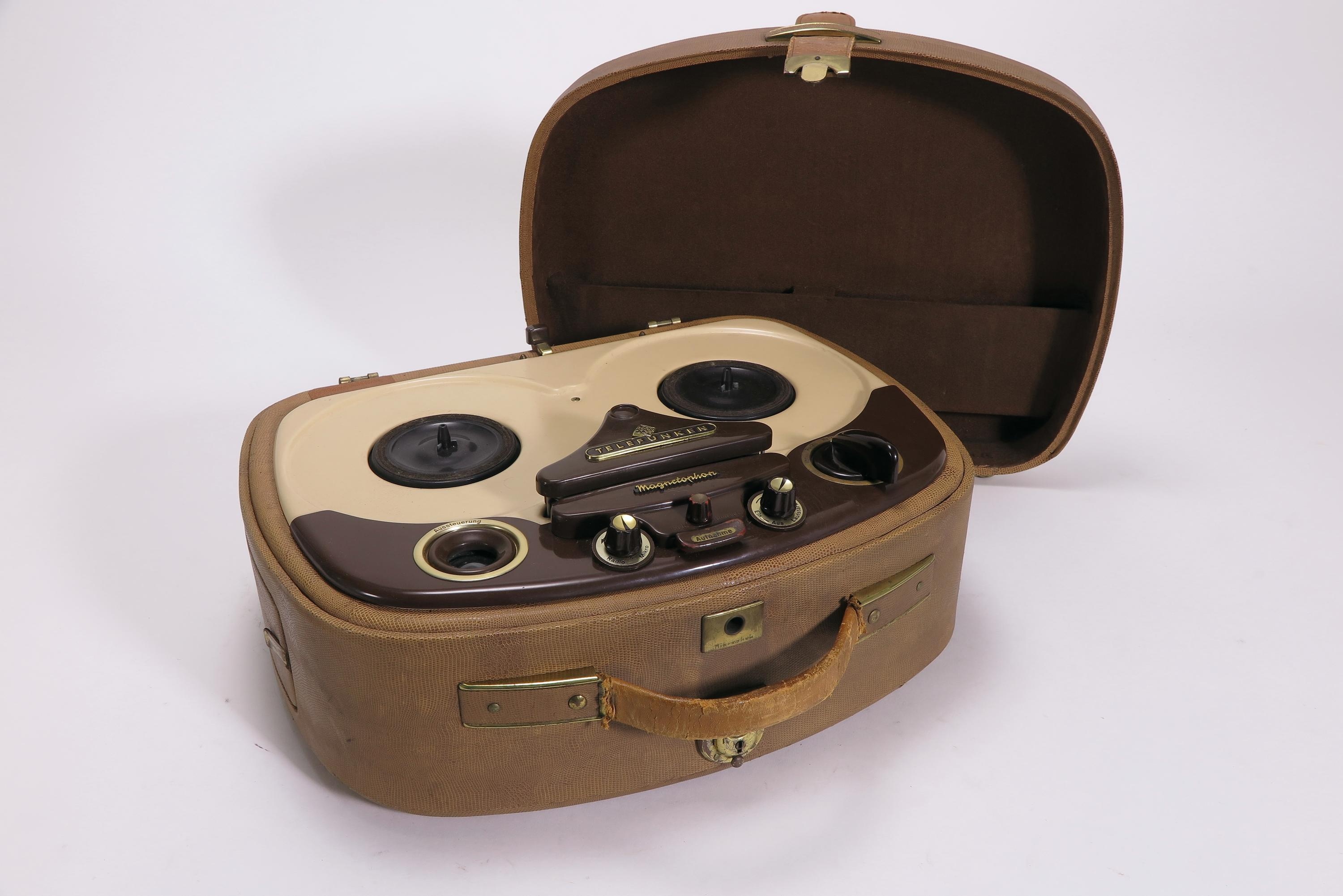 Tonbandgerät Telefunken Magnetophon KL25 (Deutsches Technikmuseum CC BY)