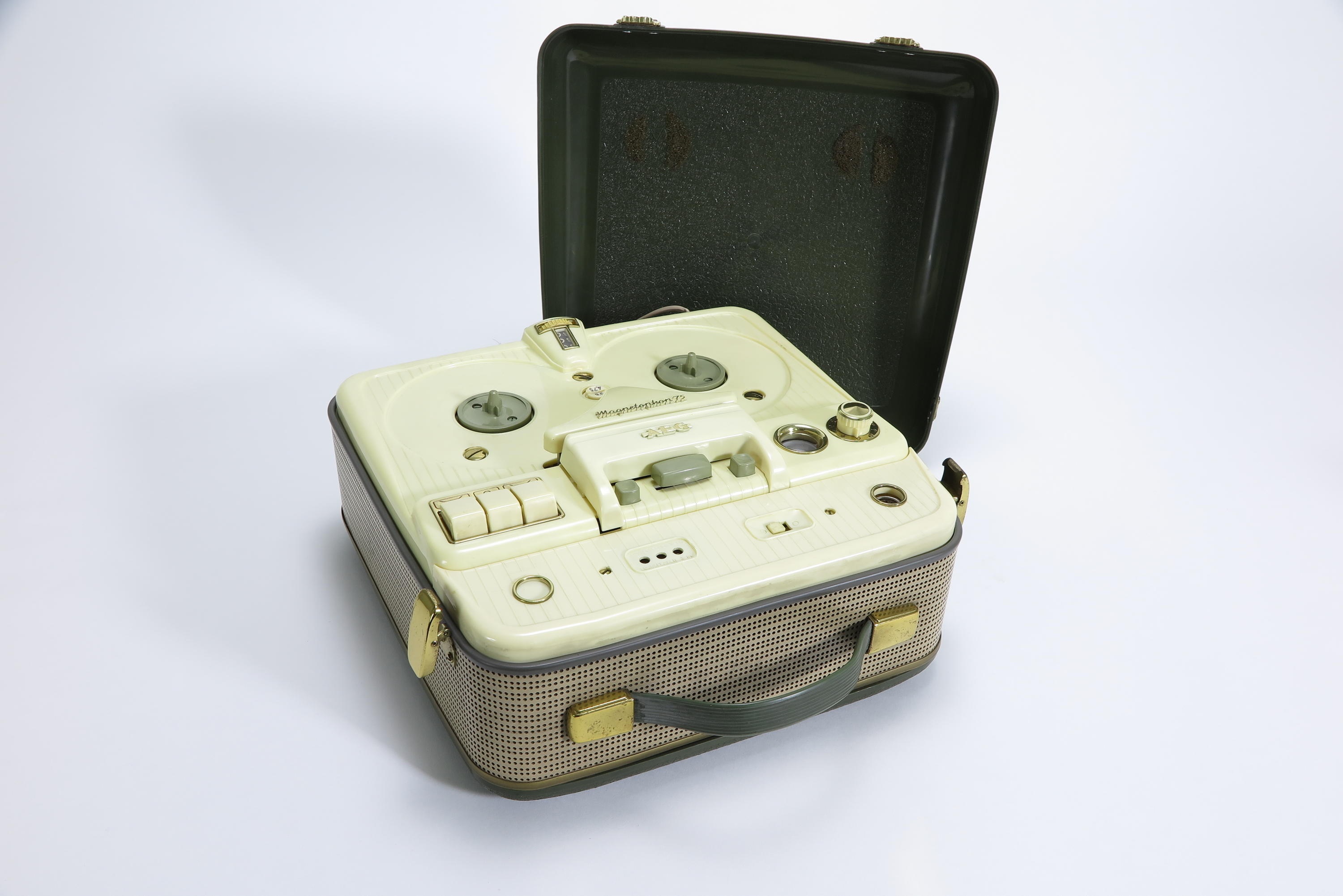 Tonbandgerät AEG Magnetophon KL75 (Deutsches Technikmuseum CC BY)