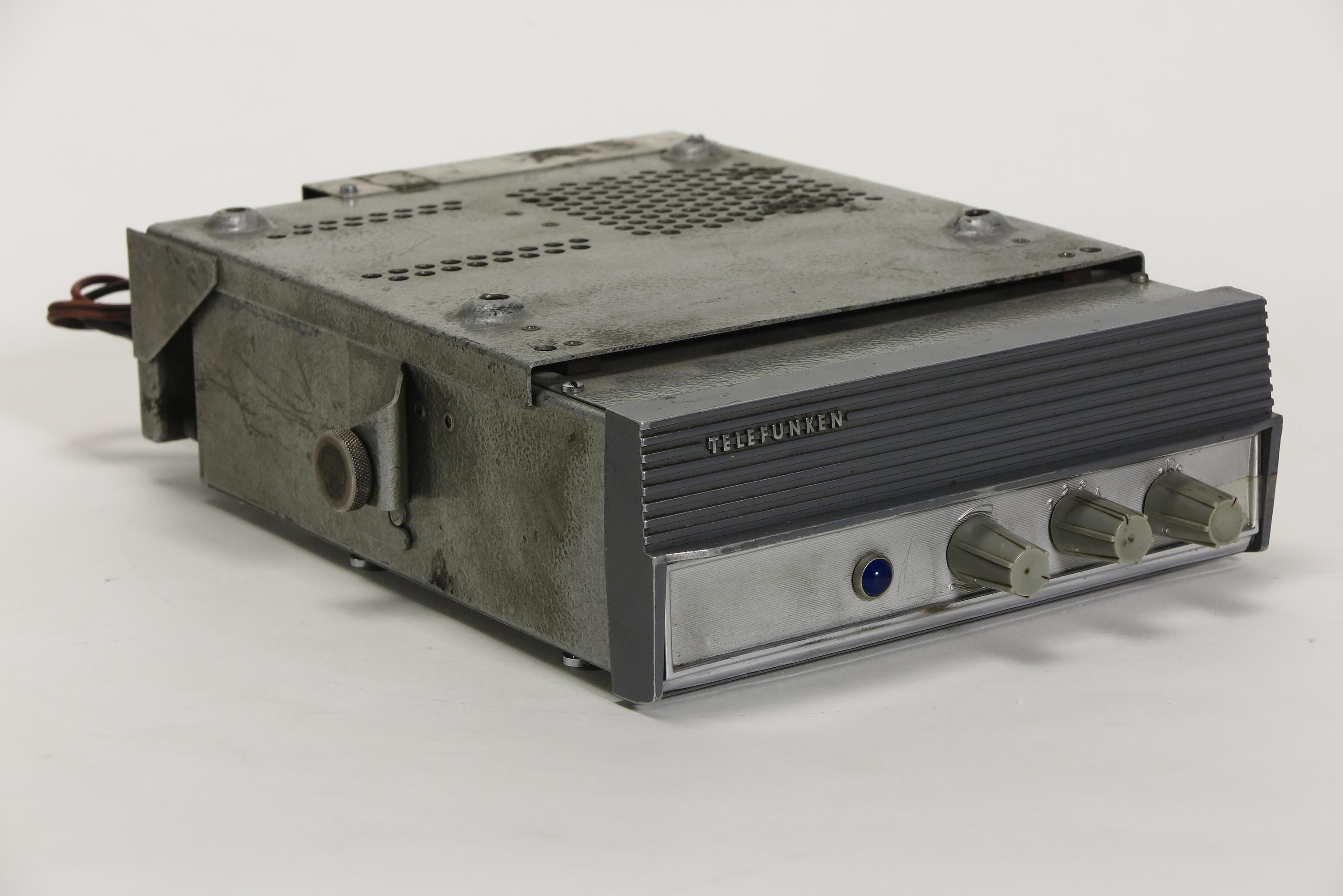 UKW-Fahrzeug-Funksprechgerät Telefunken Telecar VI A Typ SE 160-20 (Deutsches Technikmuseum CC BY)