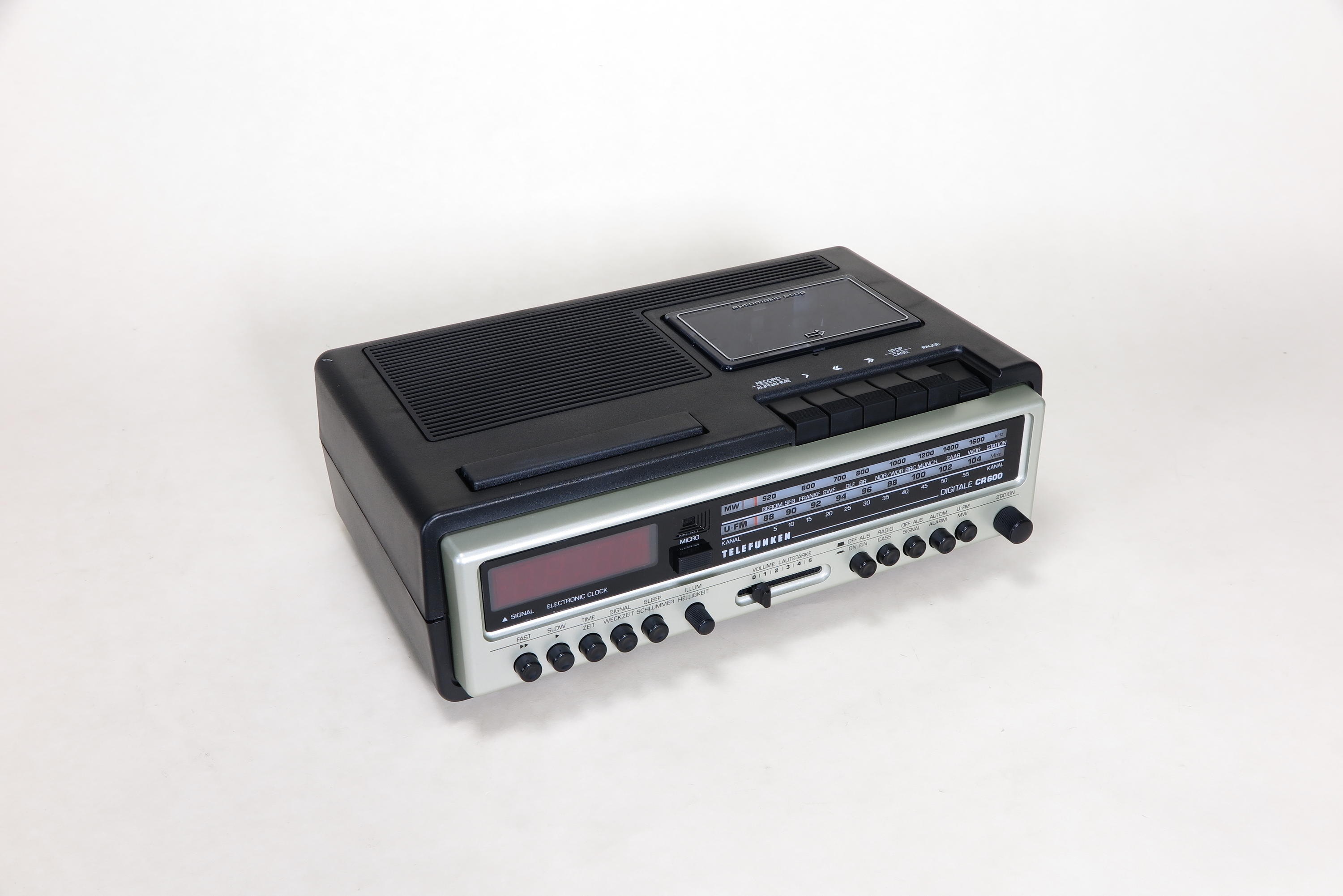 Uhrenradio mit Kassettendeck Telefunken Digitale CR600 (Deutsches Technikmuseum CC BY)