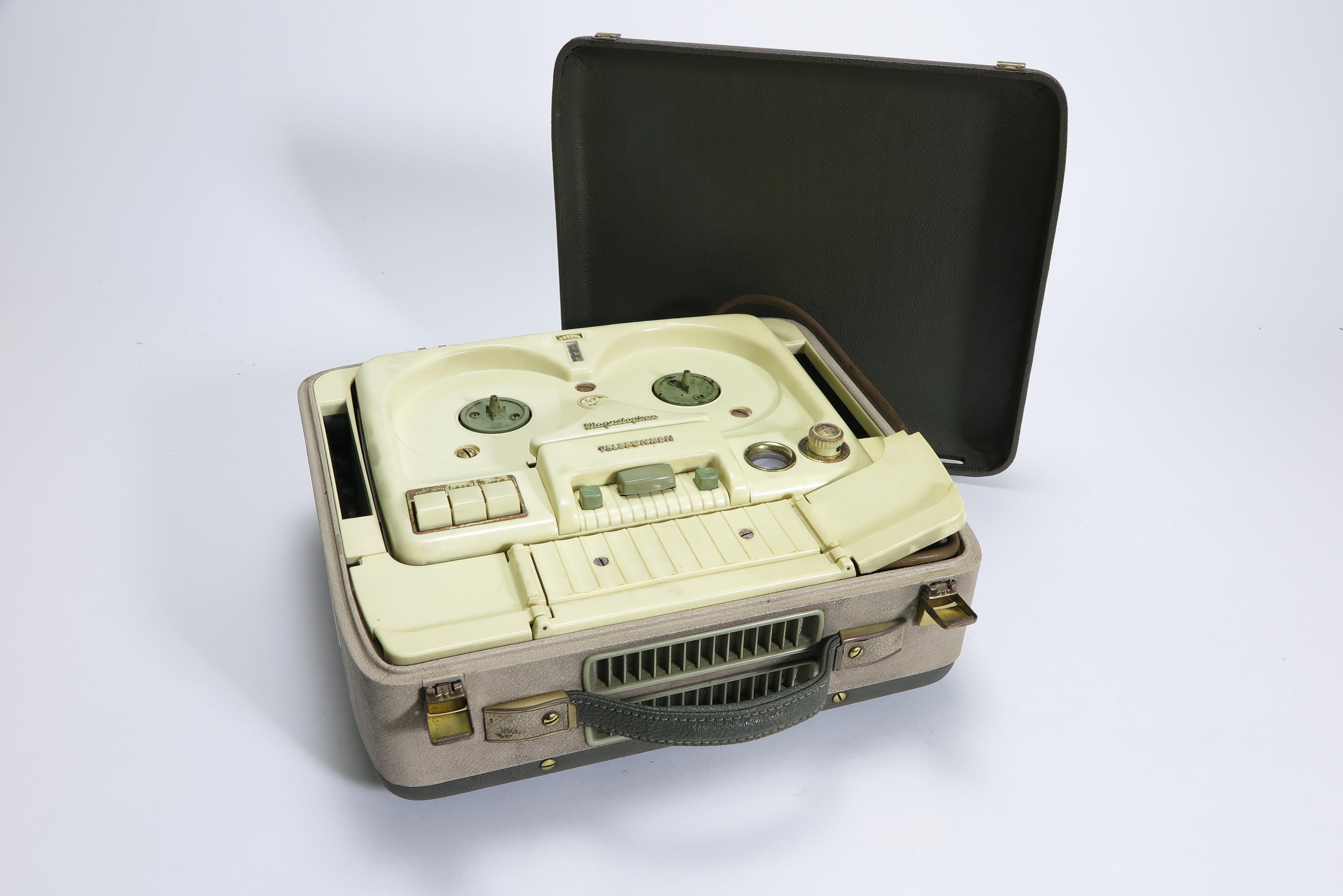 Tonbandgerät Telefunken Magnetophon KL65KSS (Deutsches Technikmuseum CC BY)
