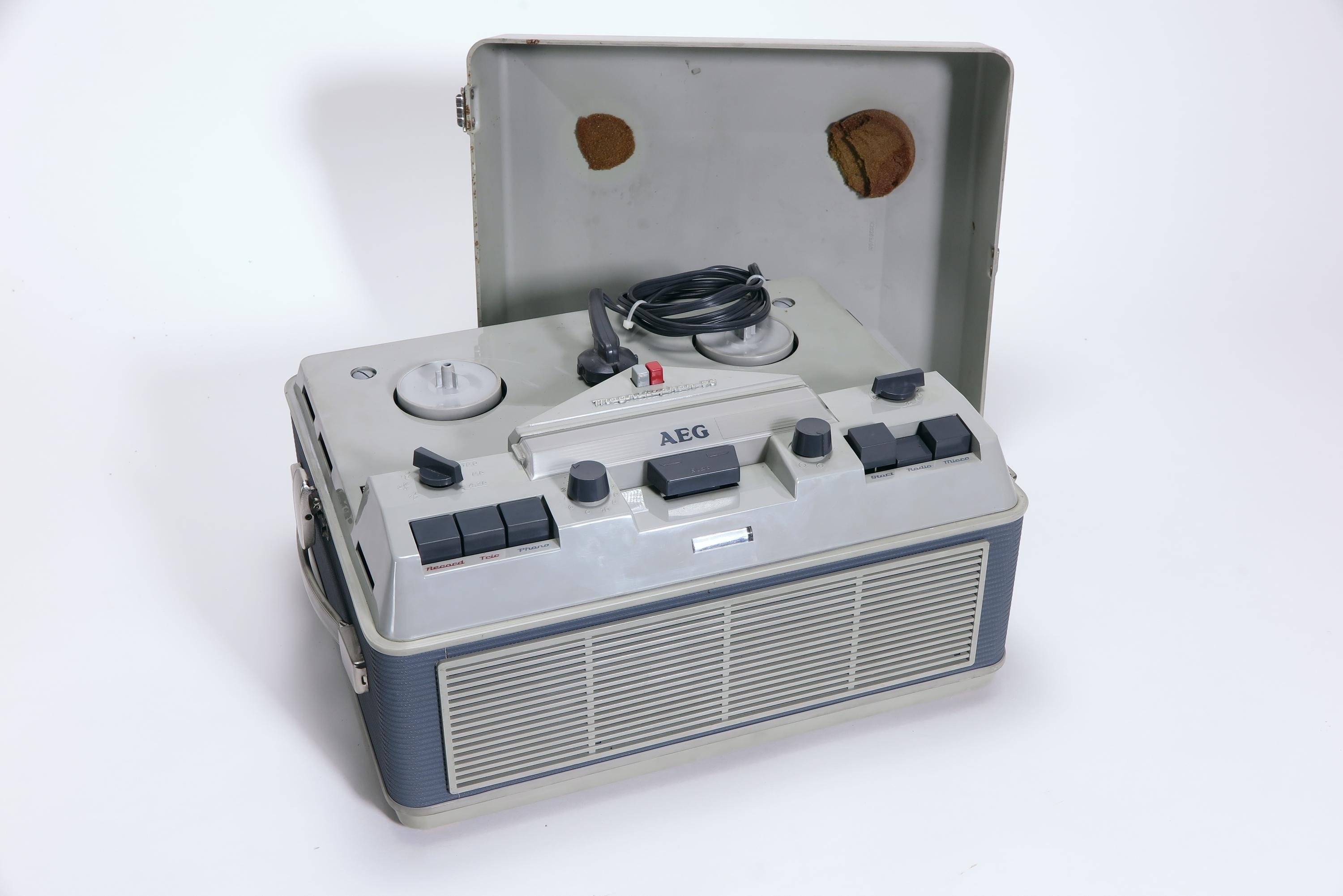 Tonbandgerät AEG Magnetophon 96 (Deutsches Technikmuseum CC BY)
