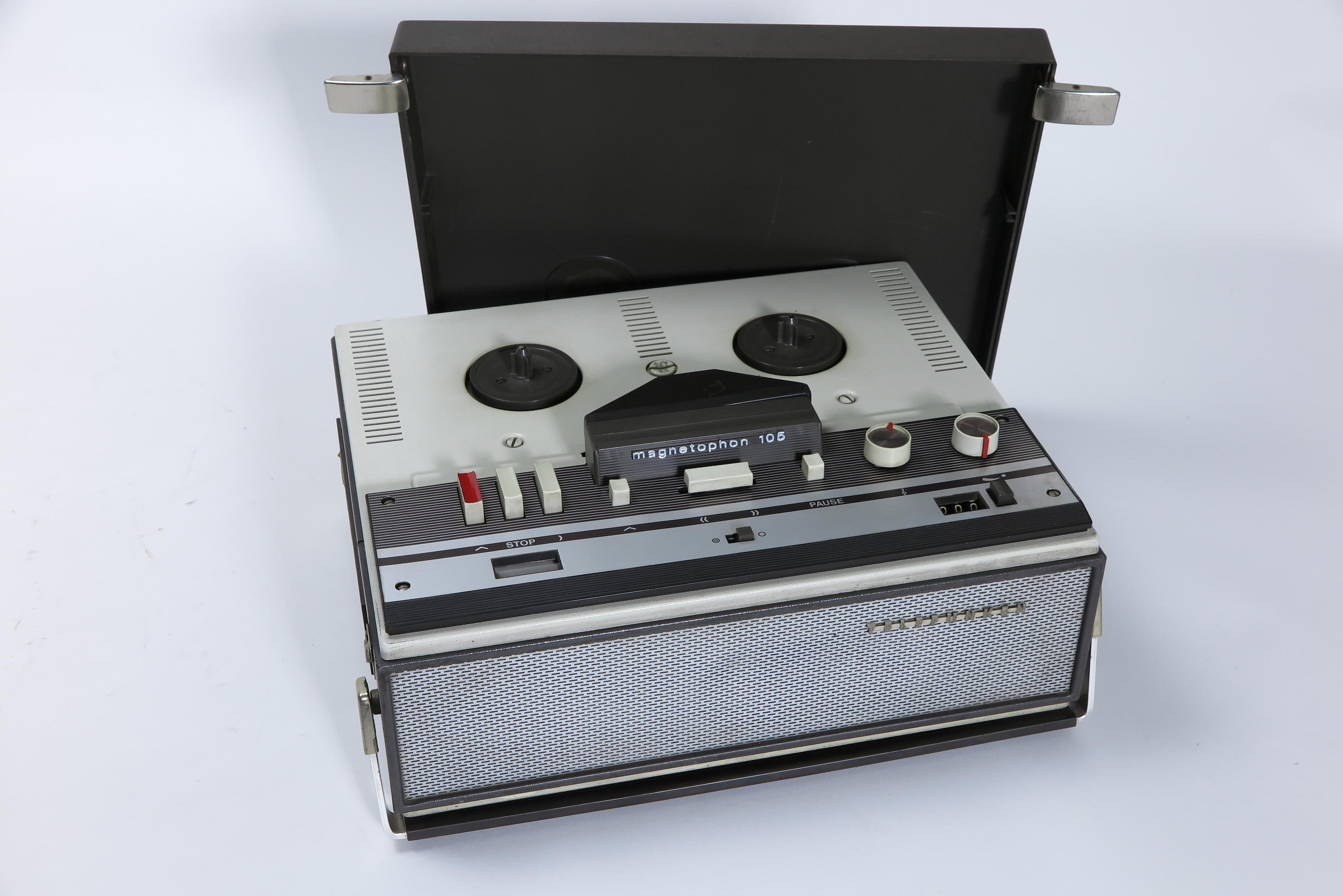 Tonbandgerät Telefunken Magnetophon 105 (Deutsches Technikmuseum CC BY)