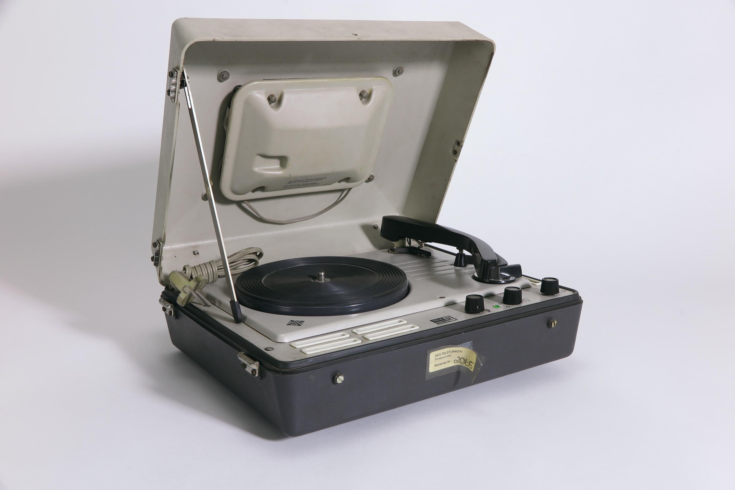 Plattenspieler Telefunken Musikus 105V (Deutsches Technikmuseum CC BY)