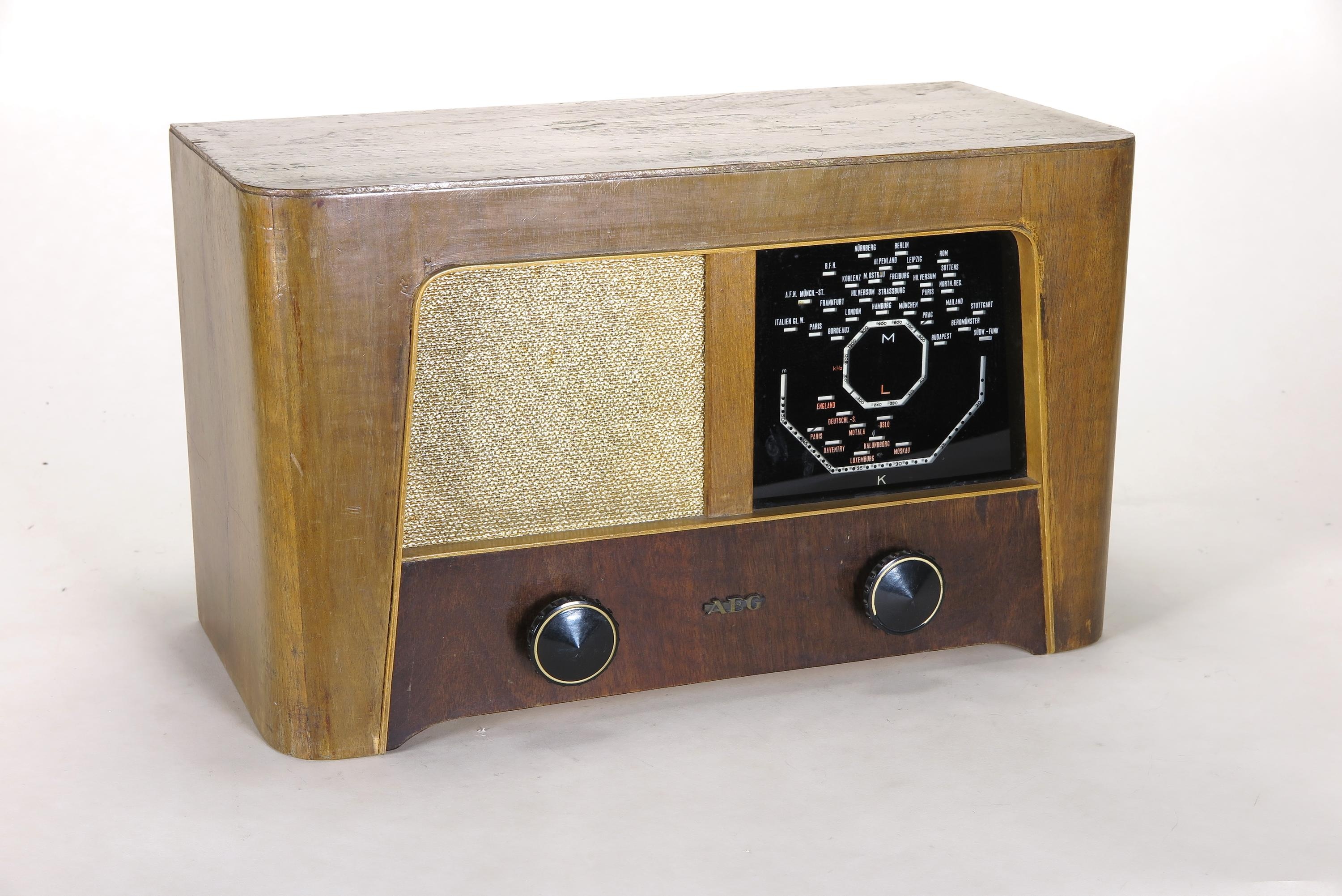 Radio AEG 4901 (Deutsches Technikmuseum CC BY)
