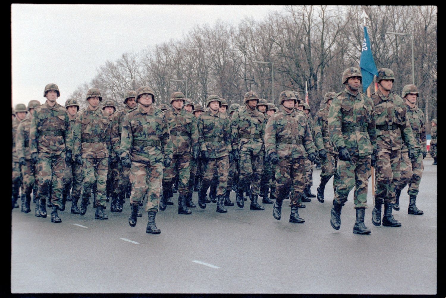 Fotografie: Außerdienststellung des 4th Batallion, 502nd Infantry Regiment in Berlin-Lichterfelde (AlliiertenMuseum/U.S. Army Photograph Public Domain Mark)