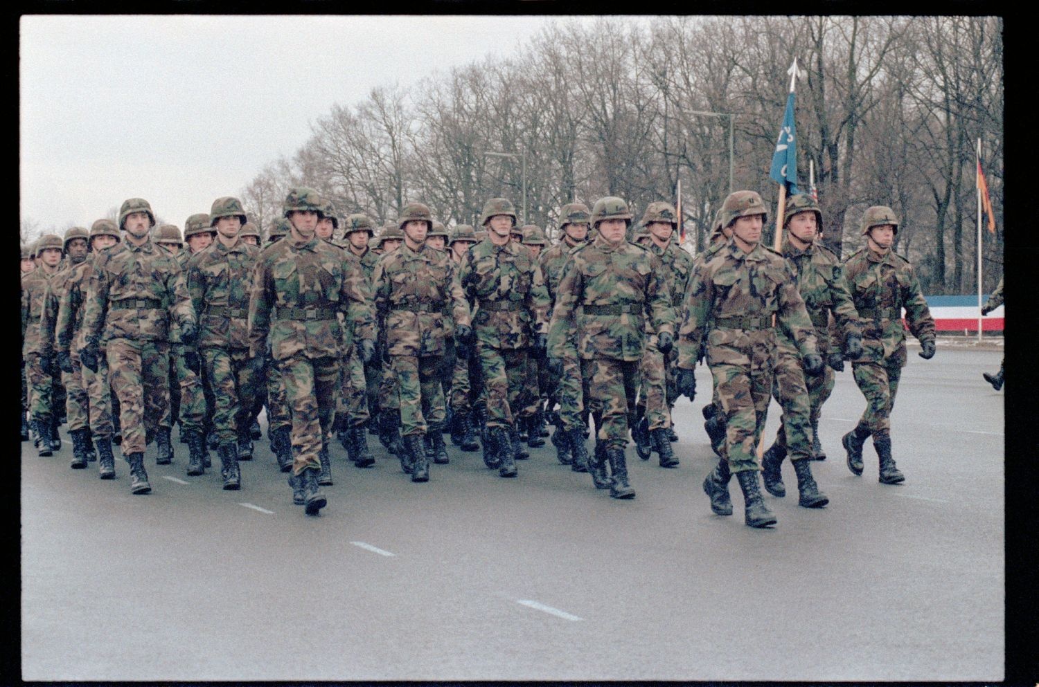 Fotografie: Außerdienststellung des 4th Batallion, 502nd Infantry Regiment in Berlin-Lichterfelde (AlliiertenMuseum/U.S. Army Photograph Public Domain Mark)