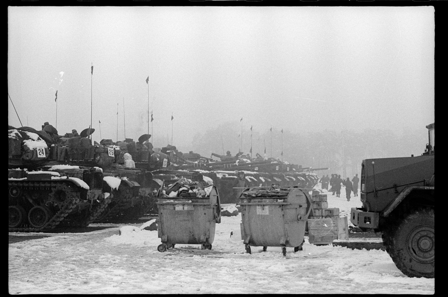 s/w-Fotografie: Truppenübung der U.S. Army Berlin Brigade in Bergen-Hohne in Niedersachsen (AlliiertenMuseum/U.S. Army Photograph Public Domain Mark)