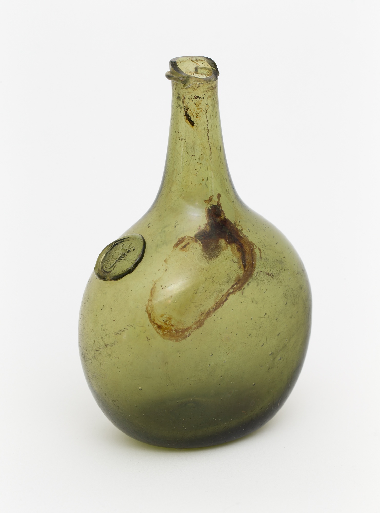Flasche aus Waldglas mit Marke (Stiftung Stadtmuseum Berlin CC BY-NC-ND)
