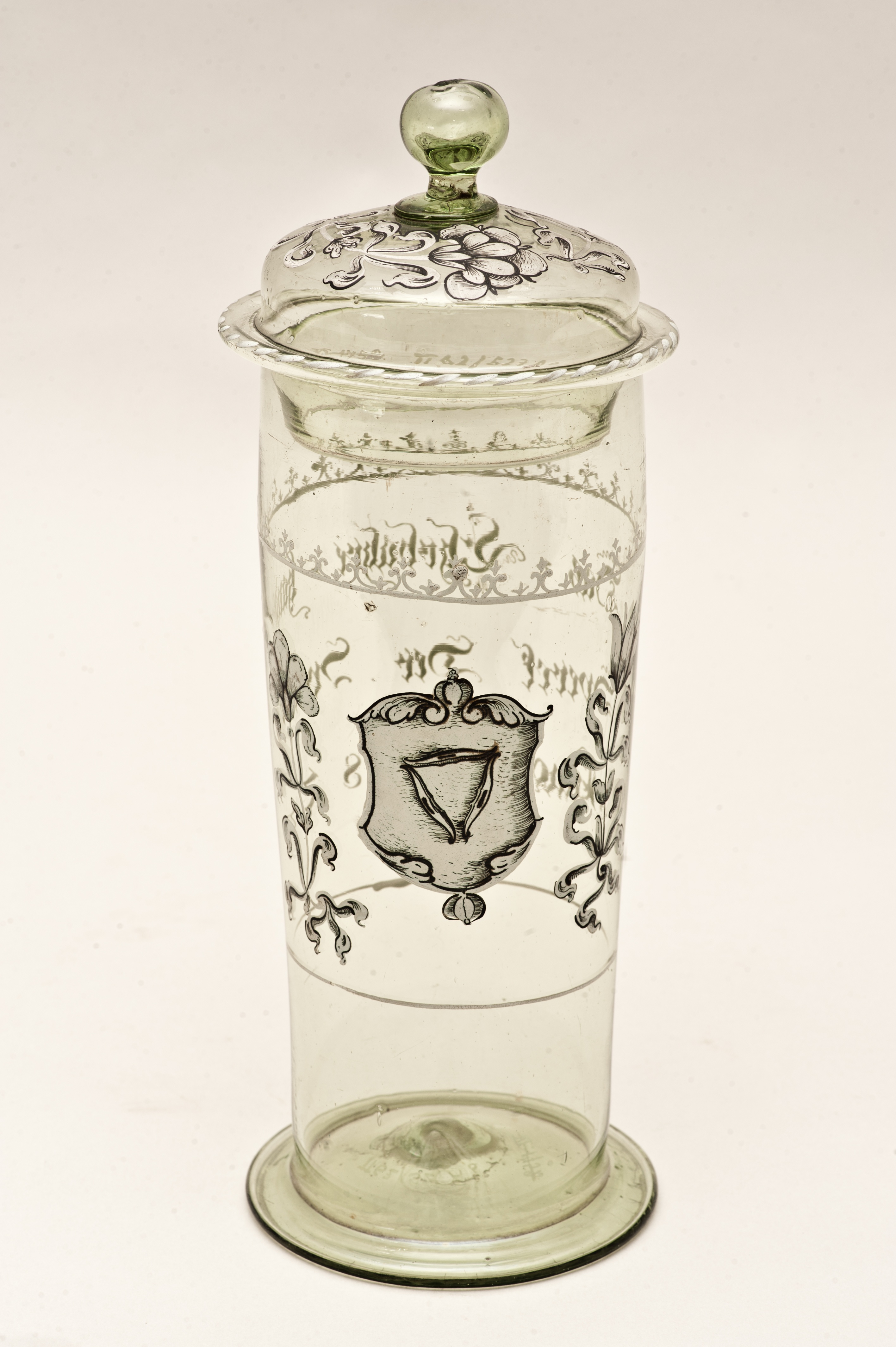 Glas-Deckelhumpen der Weber aus dem Jahr 1682 (Stiftung Stadtmuseum Berlin CC BY-NC-ND)