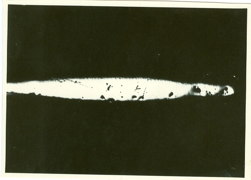 Anschliff eines Molybdändrahtes ungeglüht (Industriesalon Schöneweide CC BY-NC-SA)