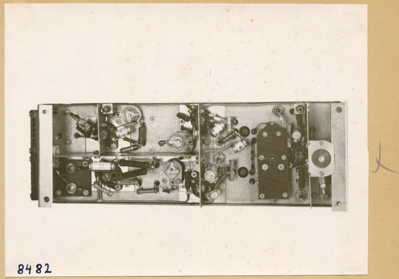 Spektrometer Bausteine Unterseite; Foto 1953 (www.industriesalon.de CC BY-SA)