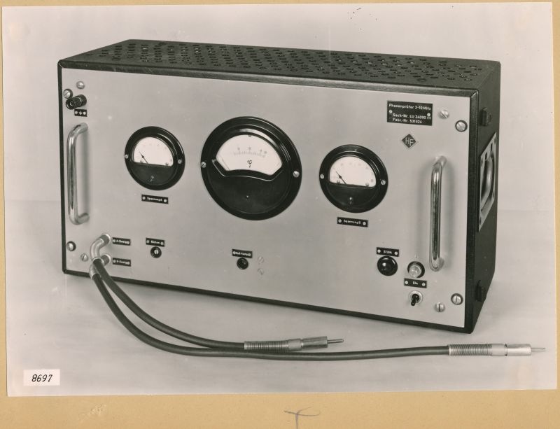 Phasenprüfer 2-10 MHz, Einschub LU 24090 (1) ; Foto 1953 (www.industriesalon.de CC BY-SA)
