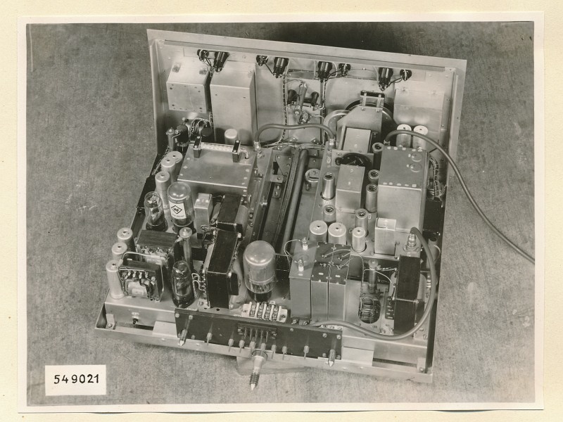 UKW-Tonsender, Modulationsverstärker, Foto 1954 (www.industriesalon.de CC BY-SA)