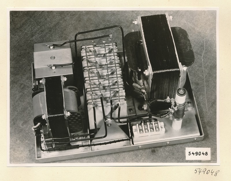Fernsehsender Bild und Ton, Einschub 3, Draufsicht, Foto 1954 (www.industriesalon.de CC BY-SA)
