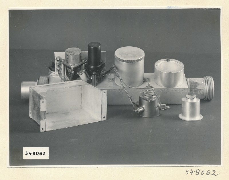 Fernsehsender Bild und Ton, Bauteile 2, Foto 1954 (www.industriesalon.de CC BY-SA)