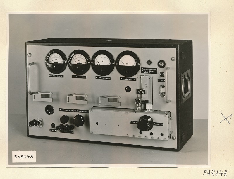 Detektor-Messeinrichtung Typ Nr. 06.89001.1, Frontseite, Foto 1954 (www.industriesalon.de CC BY-SA)