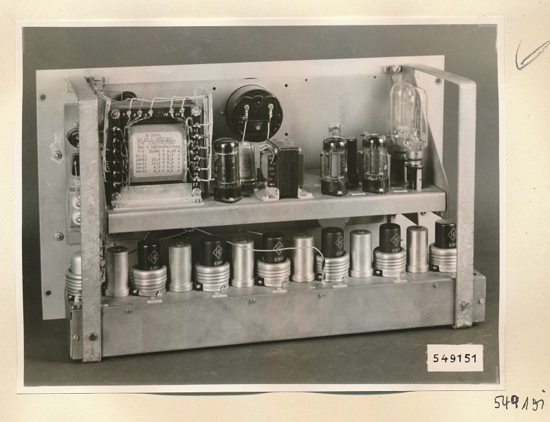 Anzeige-Verstärker Typ. Nr. 06.91003.1, Rückseite, Foto 1954 (www.industriesalon.de CC BY-SA)