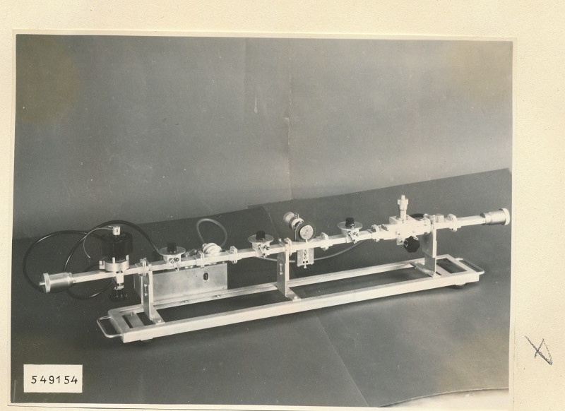 Detektor-Messeinrichtung Typ Nr. 06.89001.1,  Brücke, Foto 1954 (www.industriesalon.de CC BY-SA)