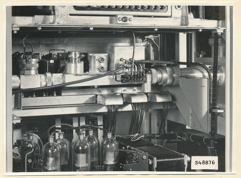 Fernsehsender, Teilansicht 1, Foto 1954 (www.industriesalon.de CC BY-SA)