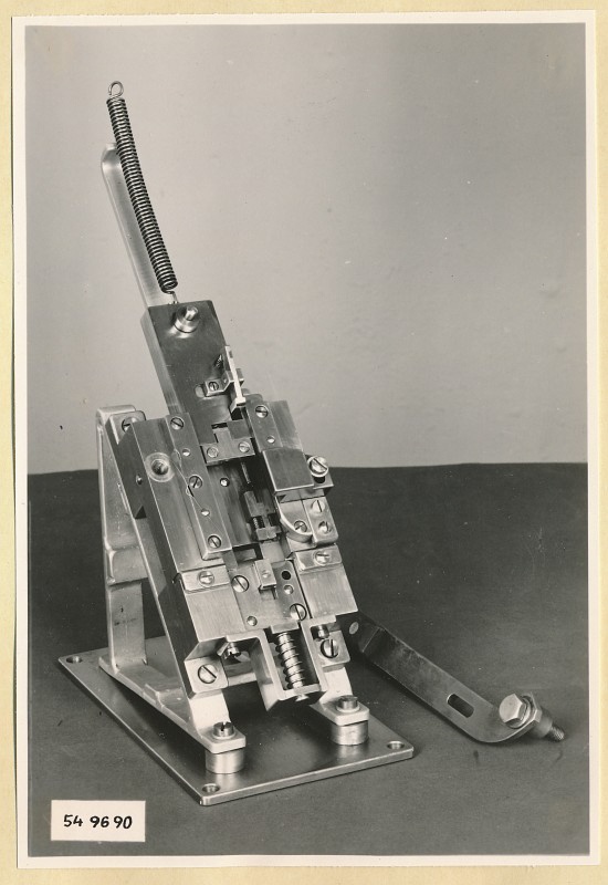 Meisterstück, Werkzeug, Foto 1954 (www.industriesalon.de CC BY-SA)