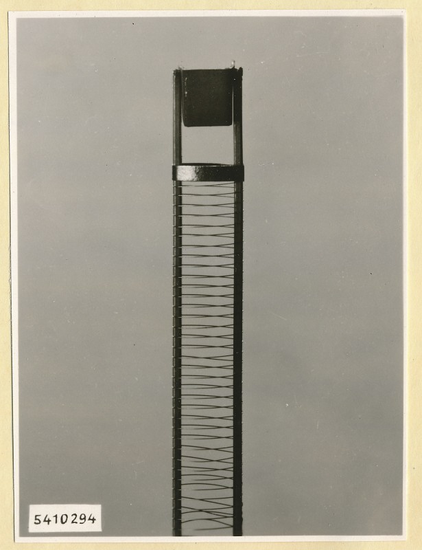 Gitter von Röhren 1, Foto 1954 (www.industriesalon.de CC BY-SA)