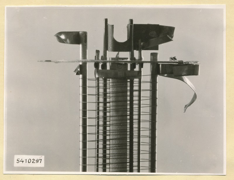 Gitter von Röhren 4, Foto 1954 (www.industriesalon.de CC BY-SA)