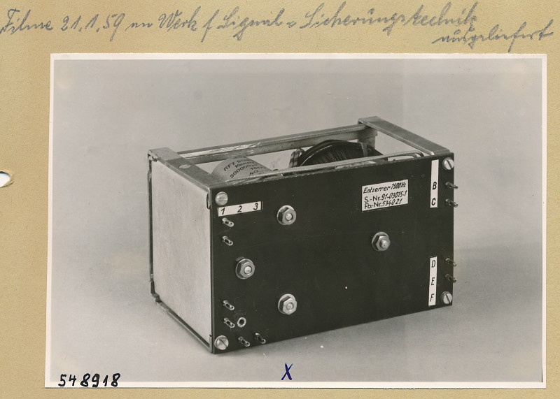 Einlagerungstelegrafie-Gerät, Entzerrer, Frontseite, Foto 1954 (www.industriesalon.de CC BY-SA)